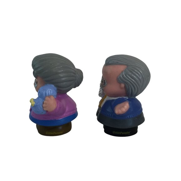 Fisher Price Little People Grandparents with Blue Suitcase Grandma w/Yarn Grandp - Picture 3 of 8